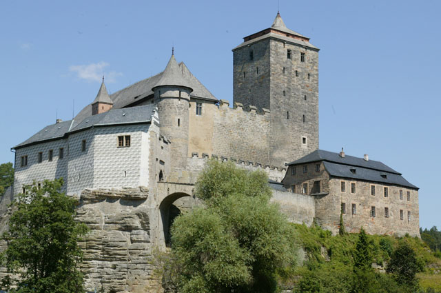 История происхождения замка Кост